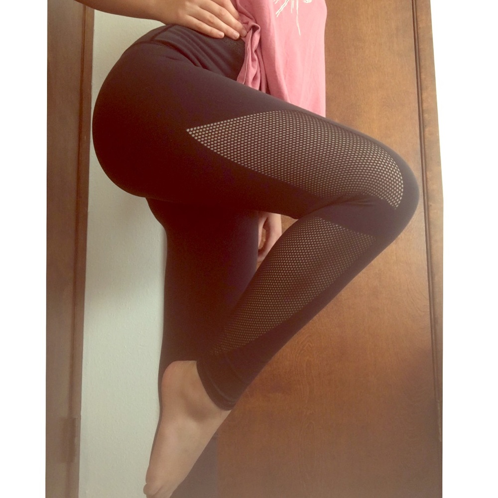 🍋Lululemon Mesh Leggings